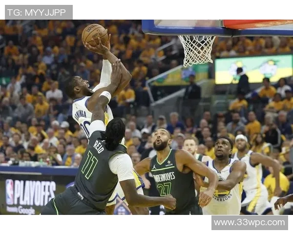 失误控制不佳！兰德尔三节砍下三双，但单节5次失误