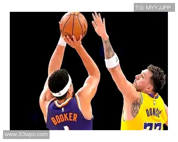 成败都是你！布克空砍27分，末节12分&关键时刻失误